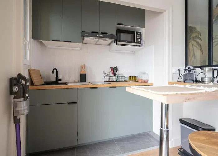 With Balcony - 17e דירה פריז